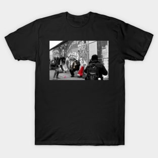 Street Music, Berlin Wall T-Shirt